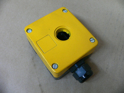 Siemens 3sb1801-4ac, 10A 660V-VDE 0660 empty enclosures 1 x Ø 22mm Central, OVP