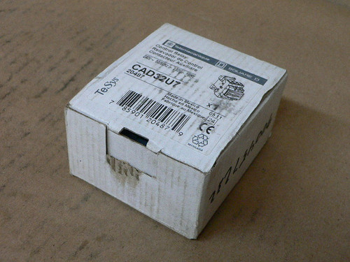 TELEMECANIQUE CAD32U7 IEC Control Relay3NO/2NC240VAC10A