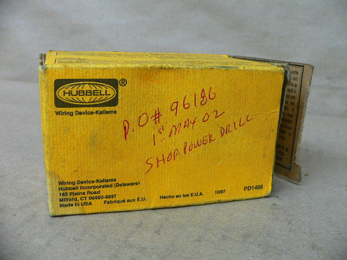HUBBELL HBL2313CN TWIST-LOCK FEMALE CONNECTOR BODY 20A 480V 3Ω 2-POLE