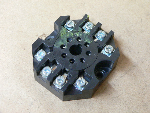 Custom Connector RB08-PC Relay Socket 10A 600V