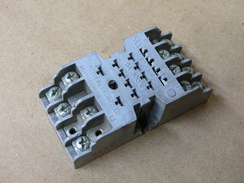 POTTER AND BRUMFIELD 27EI66 RELAY SOCKET BASE 5AMP 300VAC
