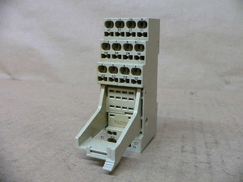 OMRON PYF14S Relay Scket,Finger Safe,Square,14 Pin,5A