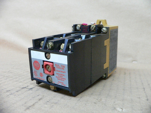 ALLEN BRADLEY 700-PK800A1 RELAY SER D, BUL. 700, TYPE PK