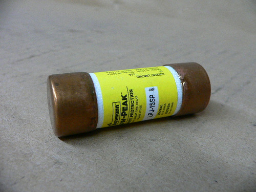 Bussmann LPJ-15SP ( LPJ15SP) 15A 600V Time Delay Class J Dual Element FUSE