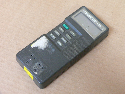 OMEGA ENGINEERING HH-52 HH52 DIGITAL THERMOMETER THERMOCOUPLER