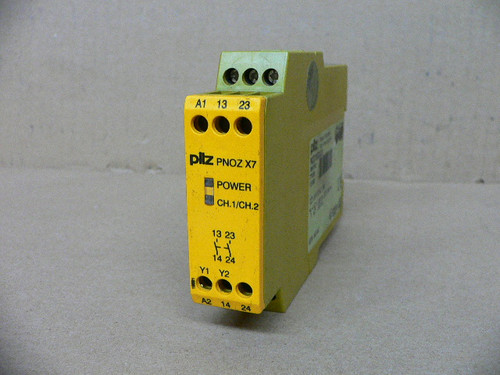 USED PILZ SAFETY RELAY PNOZ X7 24VDC/AC 2S PNOZX724VDCAC2S 2VA