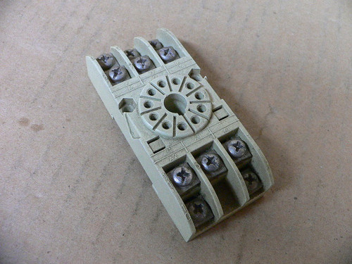 ELECTROMATIC S411 RELAY BASE 10AMP 300-400VAC 11PIN