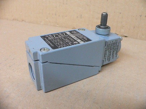 ALLEN BRADLEY 802T-HTPE 802THTPE LIMIT SWITCH 4CIRCUIT