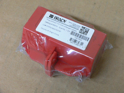 BRADY 65674 PLUG LOCKOUT 110 VOLT W/ DANGER LABELS