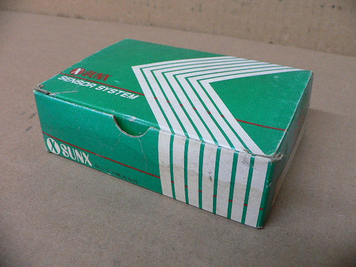 SUNX CX-M10 PHOTOELECTRIC SENSOR AMPLIFIER BUILT-IN MINIATURE TYPE CX SERIES