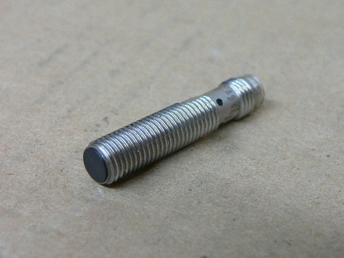 OMRON E2A-S08KS02-M5-C1 E2AS08KS02M5C1 INDUCTIVE PROXIMITY SENSOR