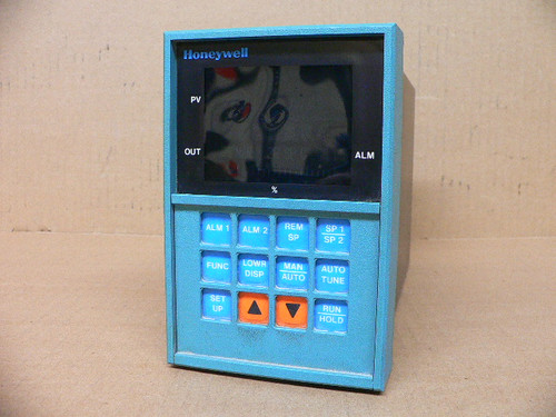 HONEYWELL DC5062-0-0001-300-000C0-000-0 UDC5000 ULTRA-PRO TEMPERATURE CONTROLLER
