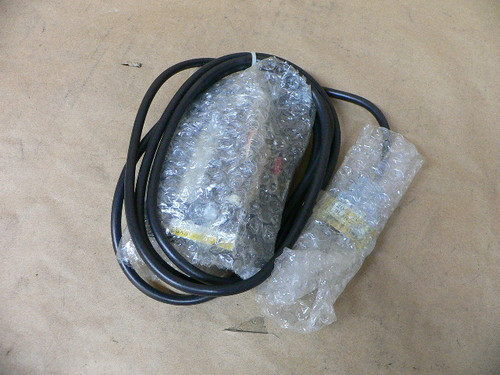 FANUC A08B-0047-C052 A08B0047C052 OPERATOR INTERFACE PUNCH PANEL W/CABLE