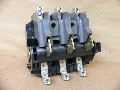 ALLEN-BRADLEY DISCONNECT SWITCH ASSEMBLY BUL.1494F or F24392 CONTACT