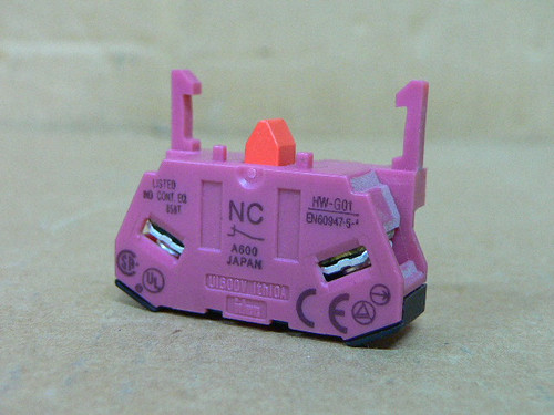 IDEC HW-G01 N.C Contact Block 10A