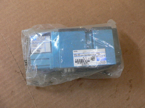 MAC Valves 82A-CC-000-TM-DAAP-1DA Pneumatic Solenoid Valve
