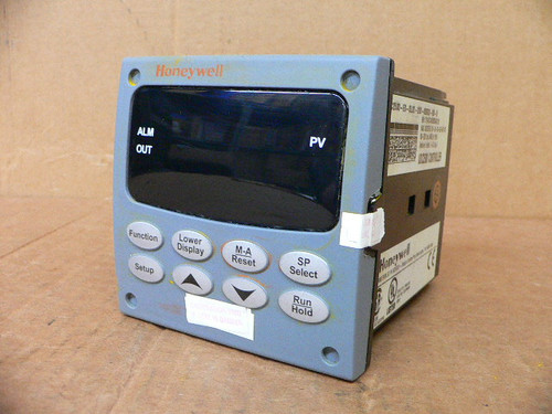 Honeywell DC2500-E0-0L00-200-00000-00-0 Universal Digital Controller