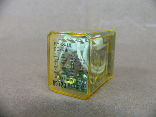 Idec RY4S-UL DC24V Relay