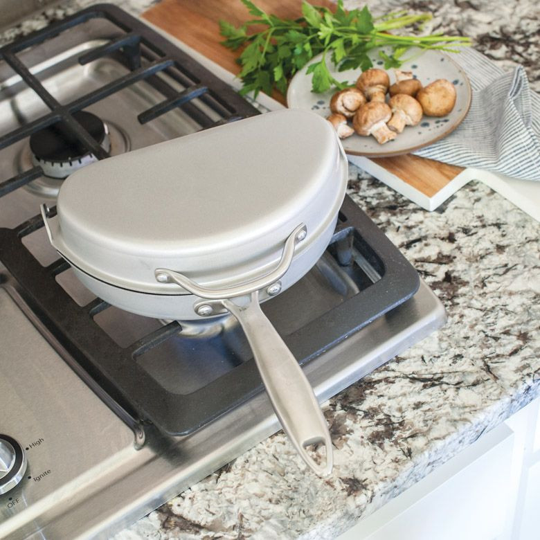 Nordic Ware Italian Frittata/Omelet Pan (10692)