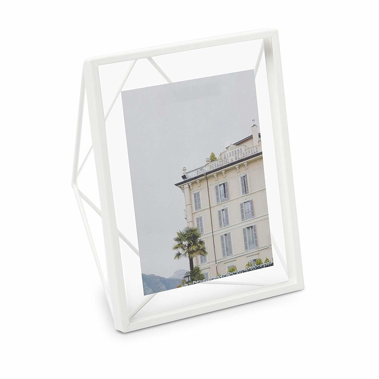 Umbra prisma deals frame white