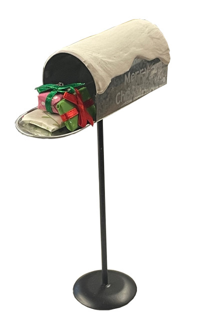 Byers' Choice Mailbox With Stand (632A)