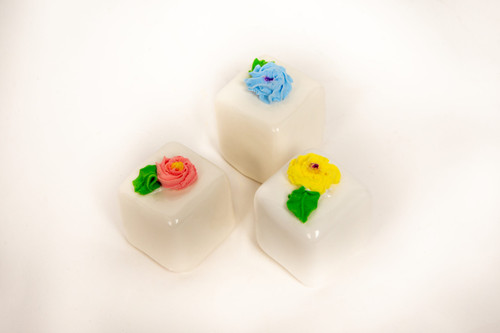 Just Dough It Replica Vanilla Petit Fours, Set of 3 (W0262)