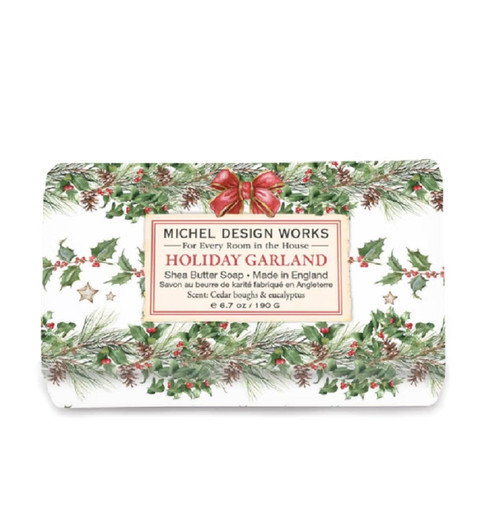 Michel Design Works Medium Bath Soap Bar, Holiday Garland (858446)