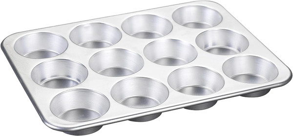 Nordic Ware 12 Cavity Muffin Pan (45500)