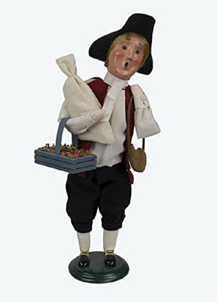 Byers' Choice Caroler, Colonial Shopping Man (5222)