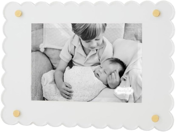 Mud Pie White Scallop Acrylic Frame (16900008)