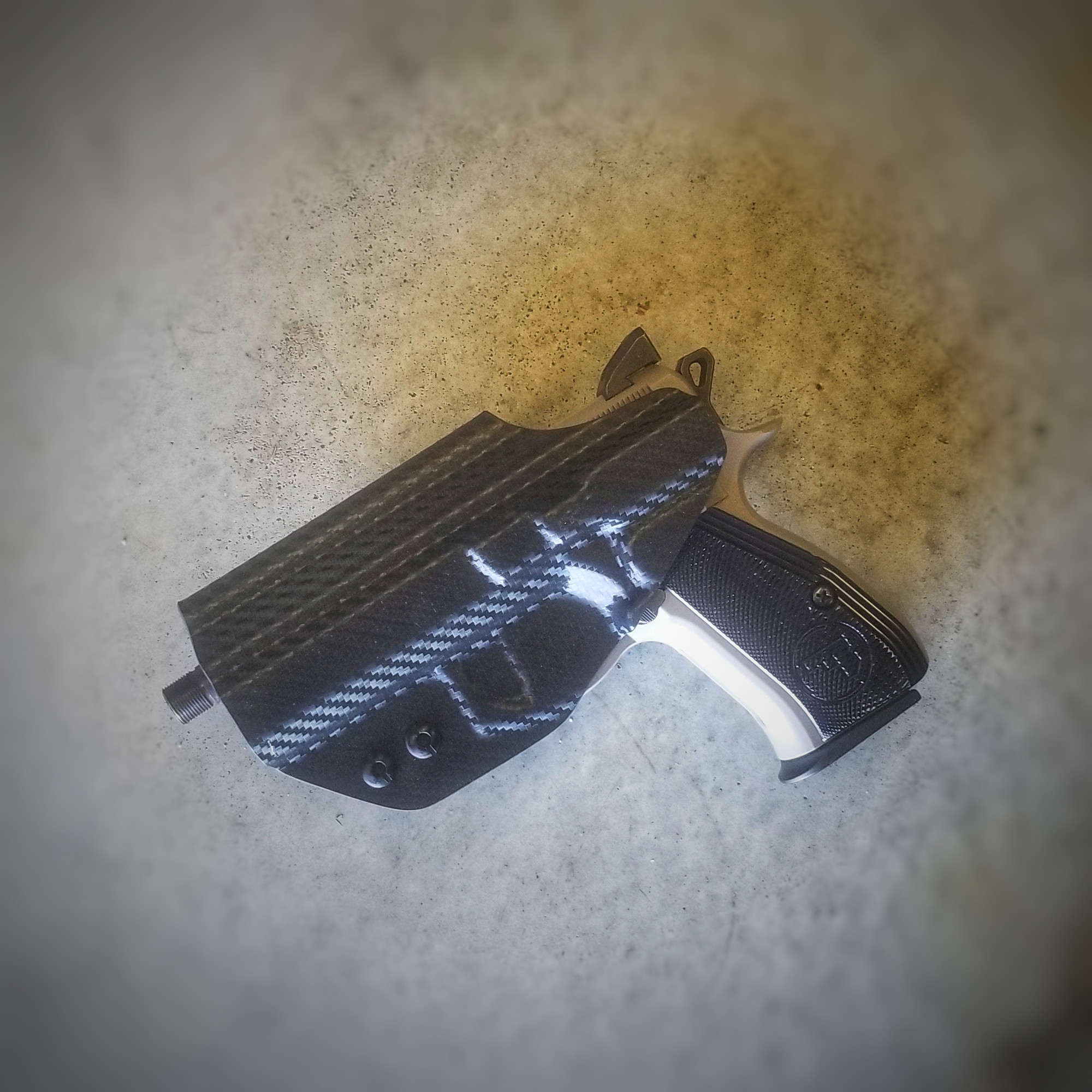 FOMI IWB Clip - Shook's Customs LLC