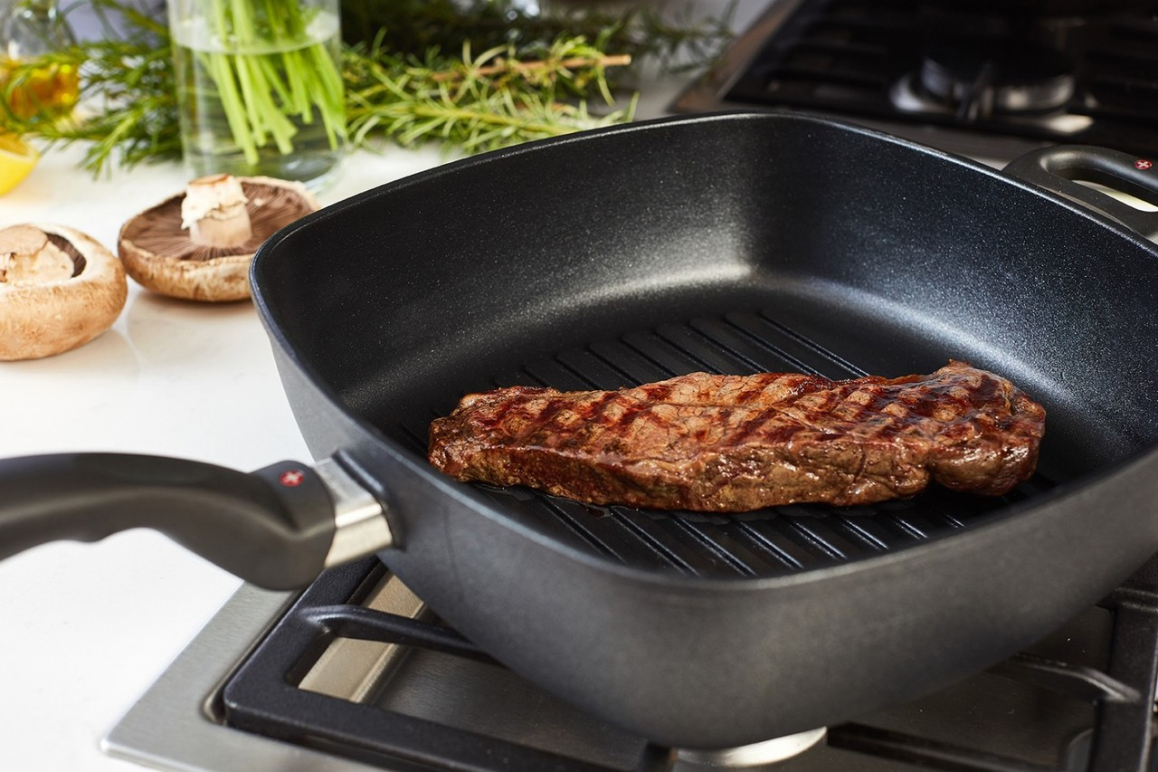 Swiss Diamond XD Grill Pan - Thumbnail 3