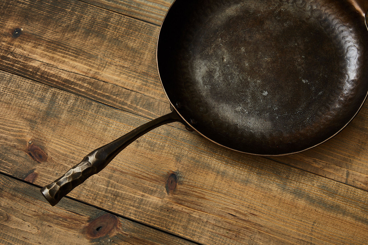 Smithey Farmhouse Skillet, Hand-Forged Carbon Steel, 12 Frying