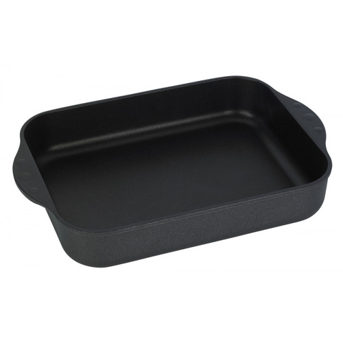 XD Nonstick 5.3 Qt Large Roasting Pan 
A large roasting pan is a must-have for any home chef. If holiday cooking or large meals are your specialty, this Swiss Diamond nonstick large 5.8 Qt. Roasting Pan from plumpuddingkitchen.com is exactly what you need to cater to a full-size family.