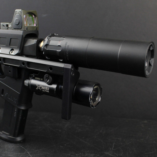 Demonstration of Total Innovative's Light Brace working with a larger diameter weapon light attached.