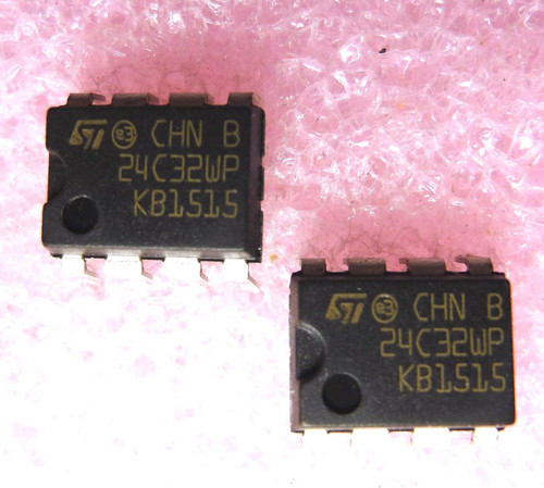 RCA EPROM M24C32WP / PART MARKED 24C32WP / DIP / 2 PIECES (QZTY)