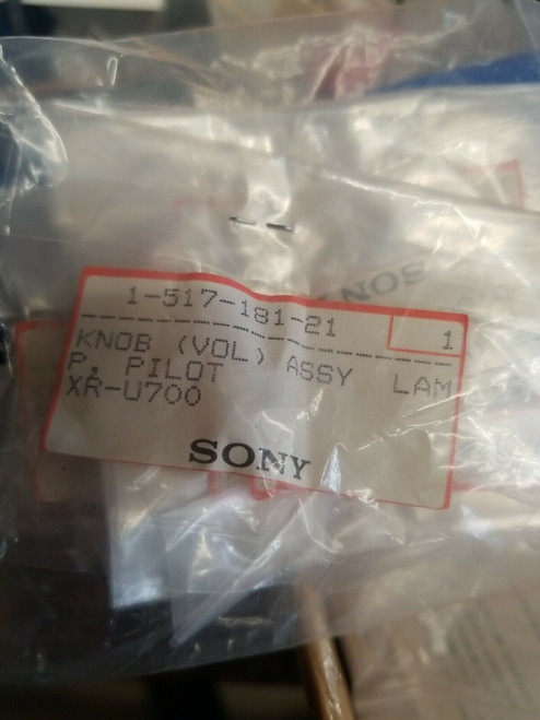 1-517-181-21 / SONY KNOB (VOL) ASSY / XR-U700  1 PIECE (QZTY)