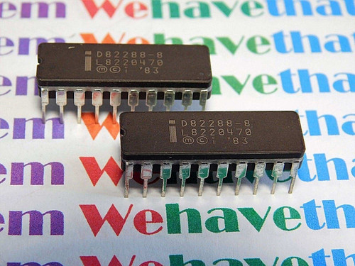 D82288-8 / IC / DIP / 2 PIECEs (qzty)