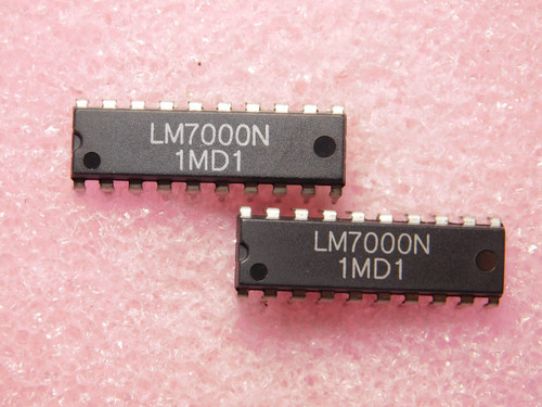 LM7001 / IC / DIP / 2 PIECES  / qzty