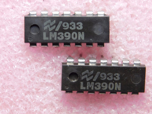 LM390N / IC / DIP / 2 PIECES  / qzty