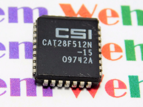 N28F010-120/ IC / SURFACE MOUNT / 4 PIECES  (qzty)