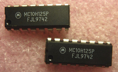 MC10H125P / IC / DIP / 2 PIECES (QZTY)