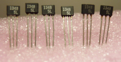 2SA1348 / TRANSISTOR / 6 PIECES (QZTY)