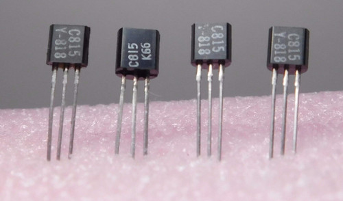2SC815 / C815 / TRANSISTOR / TO92 / 4 PIECES  (qzty)