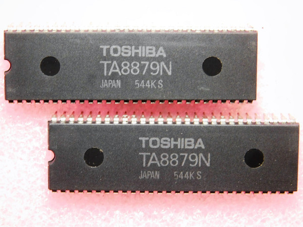 TA8879N / IC / DIP / 2 PIECES  / qzty