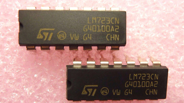 LM711CN / IC / DIP / 2 PIECES (QZTY)