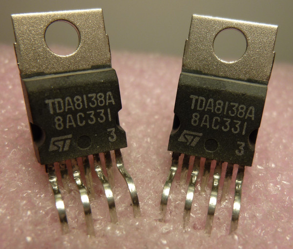 TDA8138A / TO220 / 7 PIN / IC / 4 PIECES (qzty)