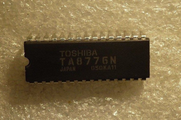 TA7704AP / IC / DIP / 2 PIECES (qzty)