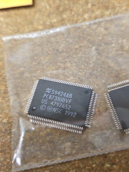 PC87310AVF  / IC / SURFACE MOUNT / 2 PIECES (QZTY)