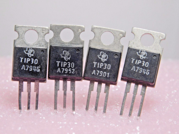 TIP30 / TRANSISTOR / TO220 / 4 PIECES (qzty)